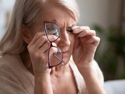 파르르 눈밑 떨림…놔두면 안면경련 옵니다