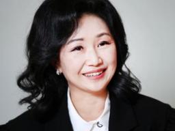 새벽1시에 일어나 도스토옙스키 번역하는 <strong>엄마</strong>CEO, 김정아