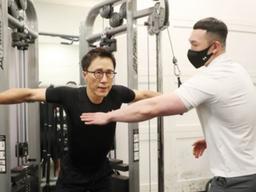 뇌출혈 딛고 몸짱 된 의사 “사고 후 정신 번쩍…절박함으로 <strong>운동</strong> 시작”