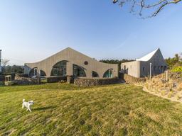 부모의 <strong>어린 시절</strong> 추억 위에 지은 집 : 제주 선흘아이