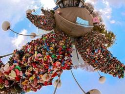 무려 82톤... 남산이 짊어진 '약속 자물쇠'의 무게