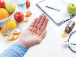 비타민, 커피와 함께 먹으면 안되는 이유