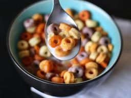 아침 <strong>공복</strong>에 먹으면 안 좋은 '의외의' 음식 네 가지