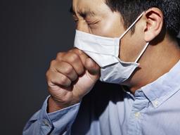 “완치자, 마스크 벗어도 되지 않나요?”…전문가 답했다