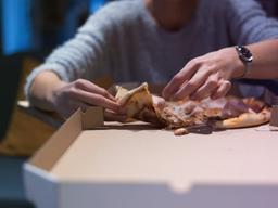 잠들기 전 피해야 하는 <strong>음식</strong>