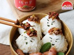 “이렇게나 귀여운 <strong>주먹밥</strong>이?” 나들이 도시락 레시피