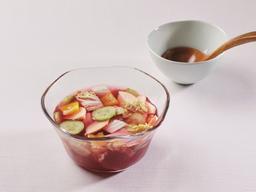 “시원 상큼” 제철 오디 넣은 붉은빛 <strong>물김치</strong>