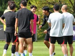 '이강인을 어찌 써 볼까'…벤투 감독, 첫 훈련부터 활용법 점검