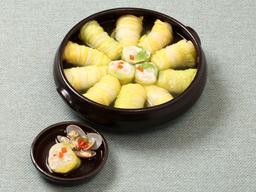 ‘<strong>밀푀유나베</strong> 비켜’ …가격 떨어진 배추로 따뜻한 ‘배추말이 전골’