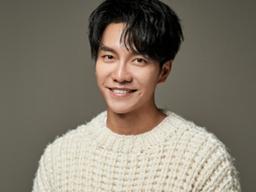 <strong>이승기</strong>, ‘<strong>후크</strong>와 갈등’ 속 묵묵히 영화 촬영 중
