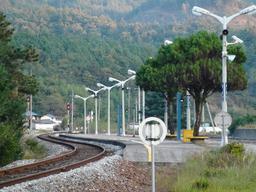 우리가 몰랐던 기찻길에 <strong>자갈</strong>이 가득한 이유 6가지