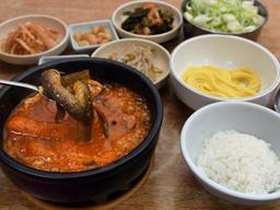 <strong>추탕</strong> 외길 90년 용금옥…코로나 한파 뚫고 진짜 '100년 가게'로