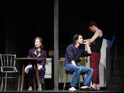 "당신의 집엔 누가 살고 있나요"