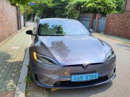 '제로백 2초' 테슬라 <strong>S</strong>플래드, 이보다 경쾌할 수 없다