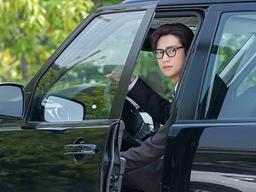 ‘내남결’ 속 <strong>나인우</strong>의 차..긴 다리에도 공간 넉넉하네[누구차]