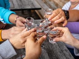 영국에서는 5세부터 술을 마실 수 있다? 세계 이색 술 문화