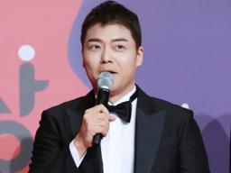 '<strong>고정</strong>출연 11개' <strong>전현무</strong> "수입 어마어마…세금 내려고 적금도 깼다"