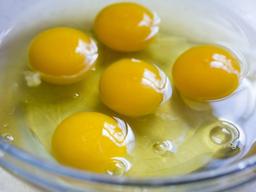 “달걀이 기억력에 좋다고…” 매일 먹었더니 ‘치매 위험’ 낮아졌다