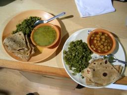 월 2만원만 내면 배달부가 점심마다 <strong>집밥</strong>을 회사로 갖다준다...놀라운 인도 시스템