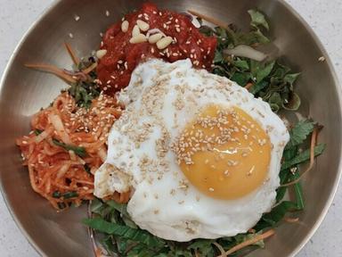 신선한 한우 육회·고소한 깨 맛 잘 살린 '풍기식당'
