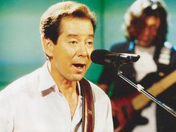 "42년 만에 재건축 흥행"...로제 'APT' <strong>인기</strong>에 윤수일 '아파트'도 덩달아 <strong>인기</strong>