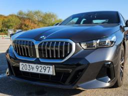 [시승기] 5시리즈, 시대 초월한 '<strong>베스트셀러</strong>' 이유…BMW 530i M spt