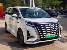 "카니발은 이제 어쩌죠"... 최대 '1,100km' 간다는 프리미엄 <strong>미니밴</strong> 등장에 모두가 놀랐다