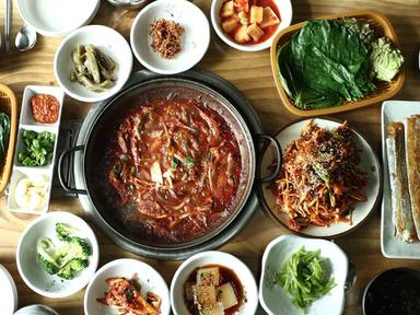 남해의 맛…멸치회 멸치튀김 멸치쌈밥 다 먹고 싶네