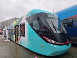 겉모습 트램인데 선로 필요없다? 일반도로 달리는 'TRT' 뭐길래