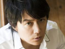 SMAP 멤버가 쏘아올린 공..日 국민배우, 女아나 성접대 <strong>스캔들</strong> 일파만파