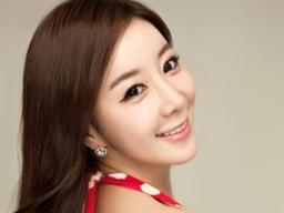 '<strong>윤정수</strong> 아내' 41세 원자현 누구? '광저우 여신'에서 필라테스 강사로