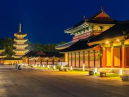 달빛을 벗 삼아 <strong>백제</strong>의 여름밤을 거닐다