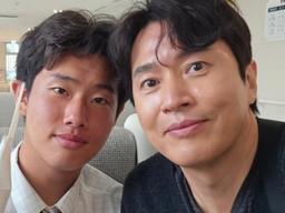 <strong>가수</strong> 김정민이 일본 국대된 아들에게 남긴 메시지... “마음의 상처는 모두 씻어내길”