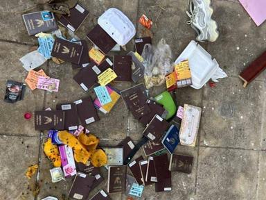 "납치 얼마나 많길래"… 캄보디아 쓰레기통서 외국인 여권 '와르르'