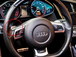 "핸들 뒤 ‘딸깍’ 장식품인 줄 알았죠?"... 자동차 '패들 시프트'의 <strong>사용법</strong>부터 기능까지