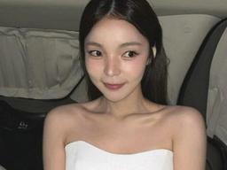 ‘놀면 뭐하니·<strong>써니</strong>’ 박진주, 11월 결혼 깜짝 발표... 예비 신랑은 누구?