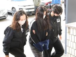 현직 모델 겸 배우, 캄보디아 모집<strong>책</strong>이었다…“500만원 받고 범죄조직에 넘겨”