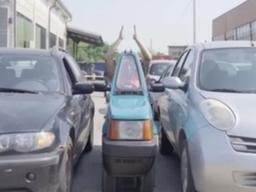 "자전거보다 얇은 전기차 등장" 폭 50cm의 세상에서 가장 얇은 초슬림 전기차 등장에 술렁