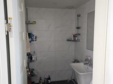 불을 끄고 "샤워" 해보세요, 해외에서 '다크샤워링' 떠오른 숙면 비결입니다.