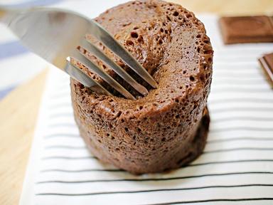 오븐 없이도 이렇게 촉촉하다고? 달콤 촉촉 초코케이크 레시피