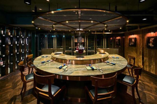 서울 연말모임 맛집 BEST 5 – 맛으로 기억되는 한 해