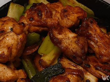 "대파랑 닭다리살만 있으면 됩니다…" '이렇게'만 하면 식당에서 먹는 '불맛'이 납니다