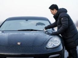 "이제 힘들게 긁지 마세요" 겨울철 마다 생기는 <strong>자동차</strong> 성에를 간단하게 없애는 3가지 방법