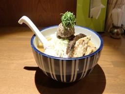 “간 페이스트 라멘이라고?!” 일본 180만 유튜버가 충격받은 삿포로 변태(?) 맛집